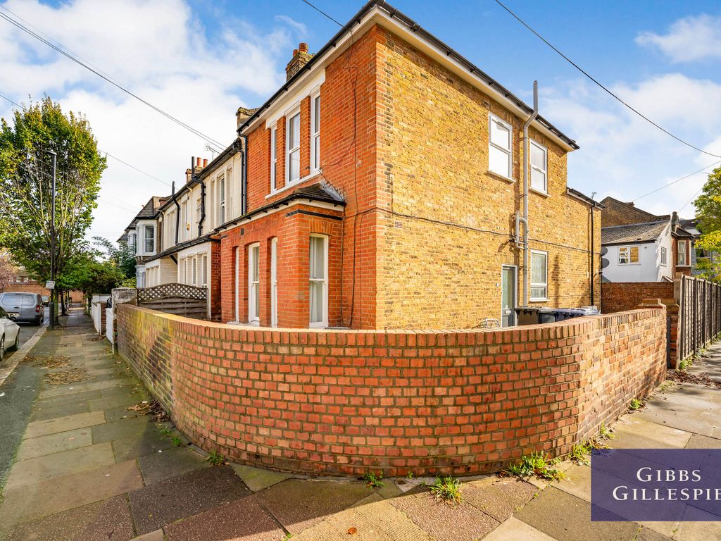 2 bed flat to rent in Ramsay Road, London W3, £1,950 pcm Zoopla