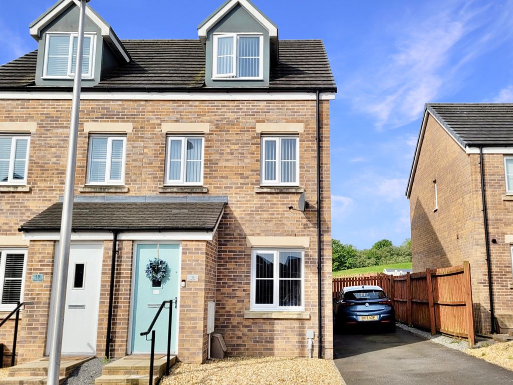 3 bed semidetached house for sale in Maes Pedr, Carmarthen SA31 Zoopla