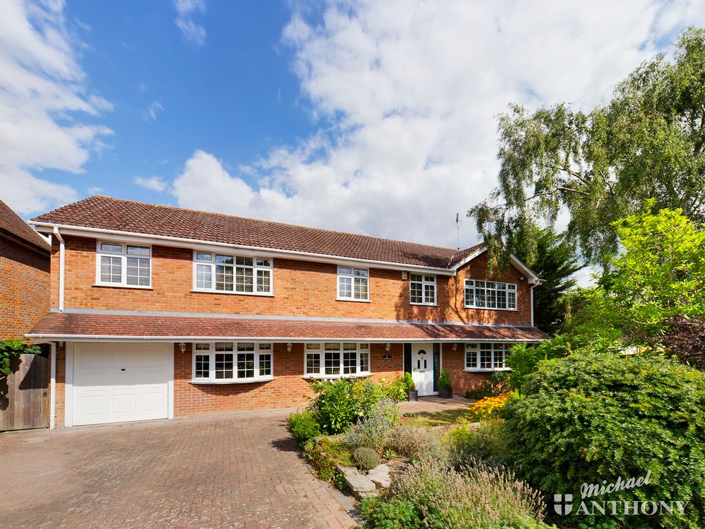 4 bed detached house for sale in Wendover Road, Aylesbury HP21 Zoopla