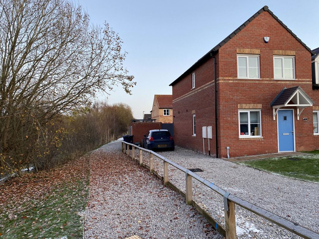 3 bed end terrace house for sale in Jenkin Way, Denaby Main, Doncaster