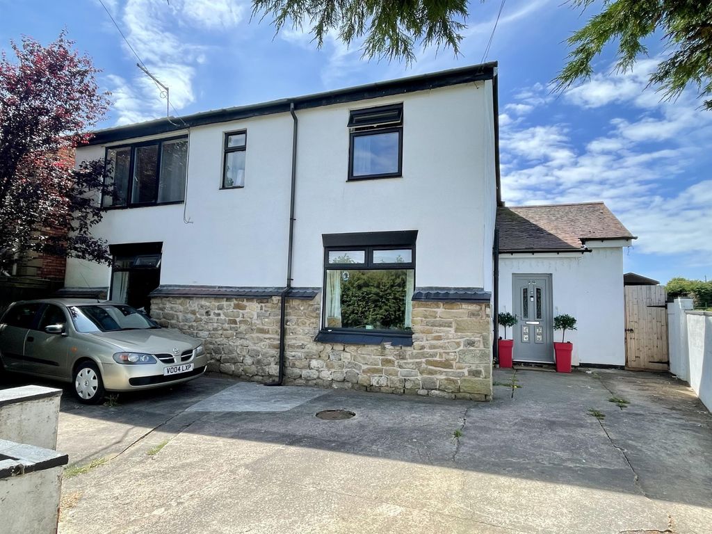 5 bed detached house for sale in Chain Lane, Staining, Lancashire FY3