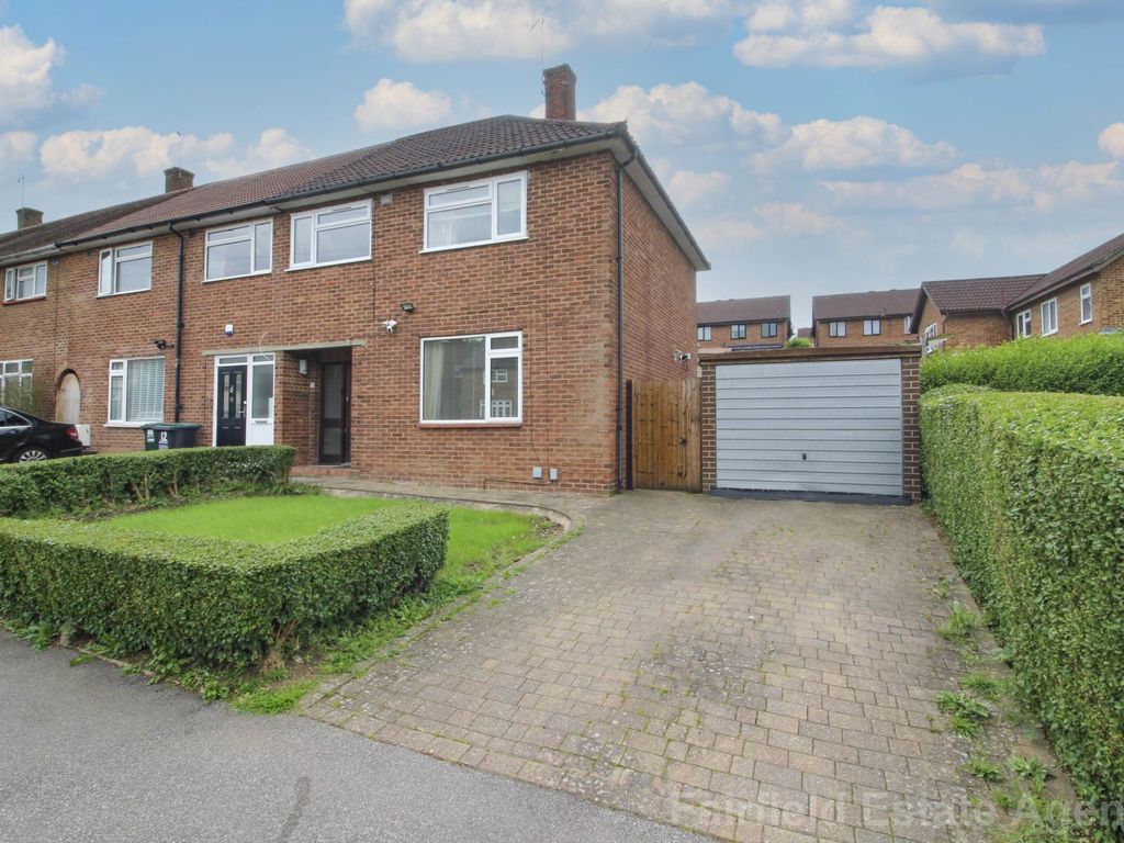 3 bed end terrace house for sale in Embleton Road, South Oxhey WD19, £