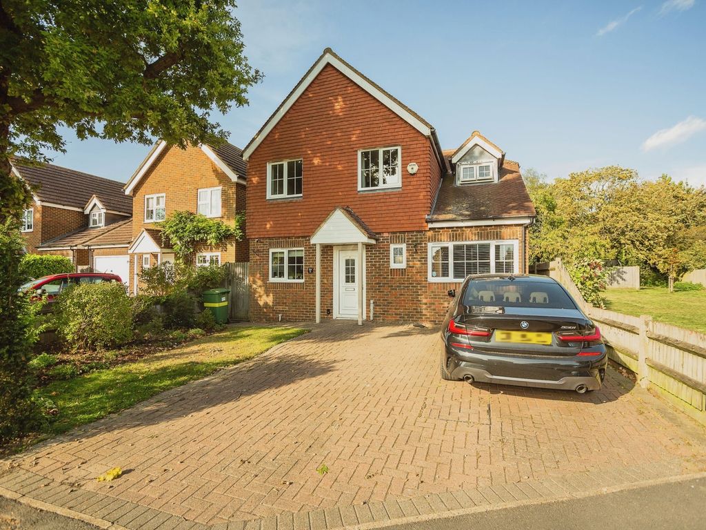 4 bed detached house for sale in Oak Lane, Headcorn TN27, £500,000 Zoopla