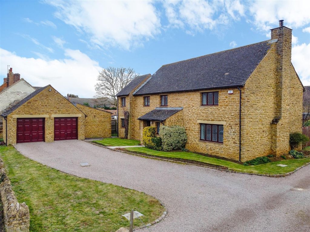 4 bed detached house for sale in Manor Court, Little Harrowden