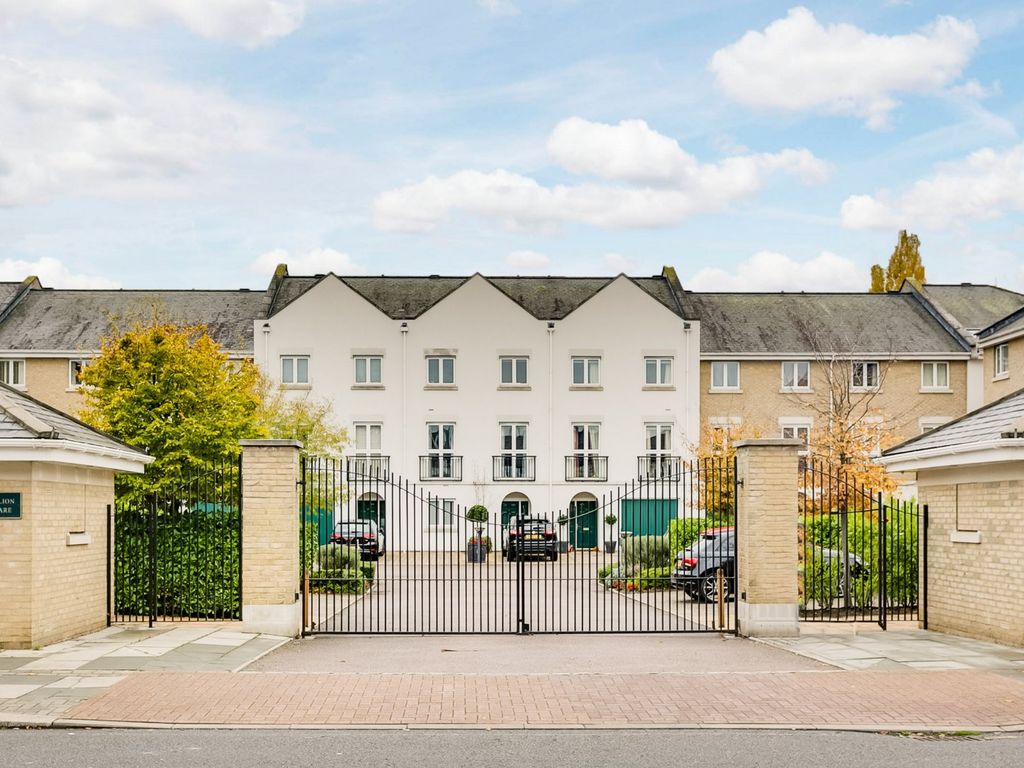 4 bed terraced house for sale in Pavilion Square, London SW17 Zoopla