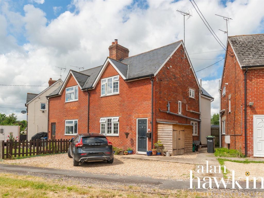 3 bed semidetached house for sale in New Road, Royal Wootton Bassett, Swindon SN4 Zoopla