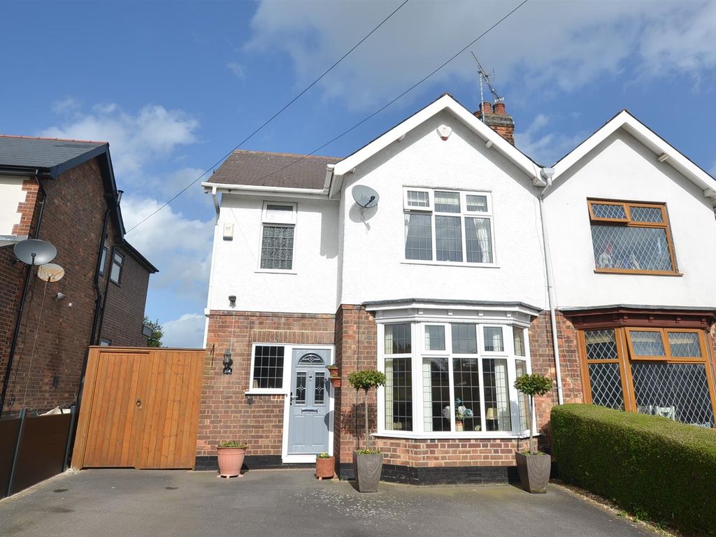 3 bed semidetached house for sale in Uttoxeter Road, Mickleover, Derby