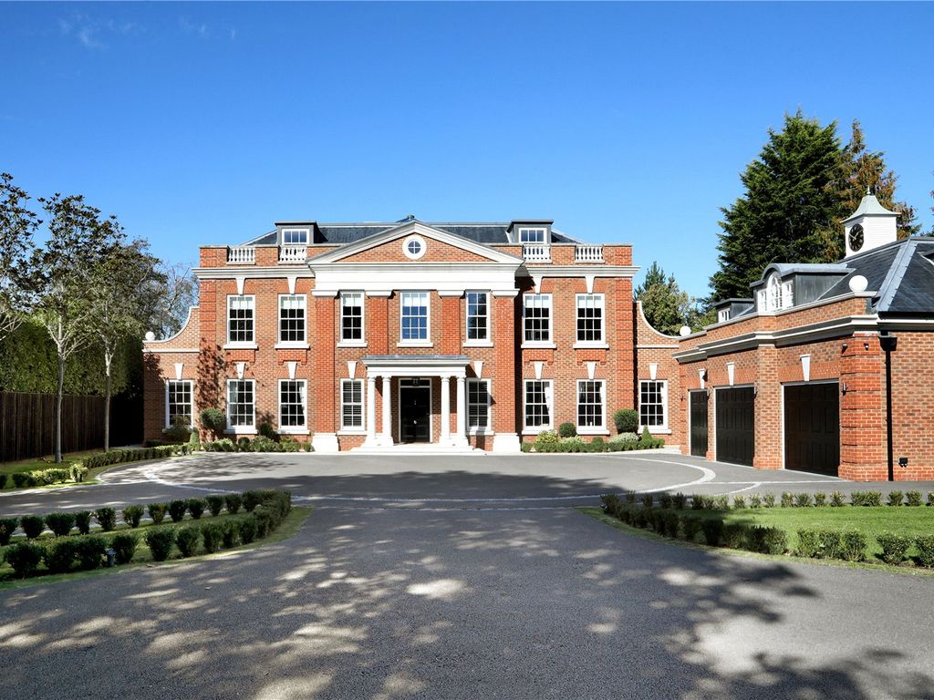 7 bed detached house for sale in Penn Road, Beaconsfield