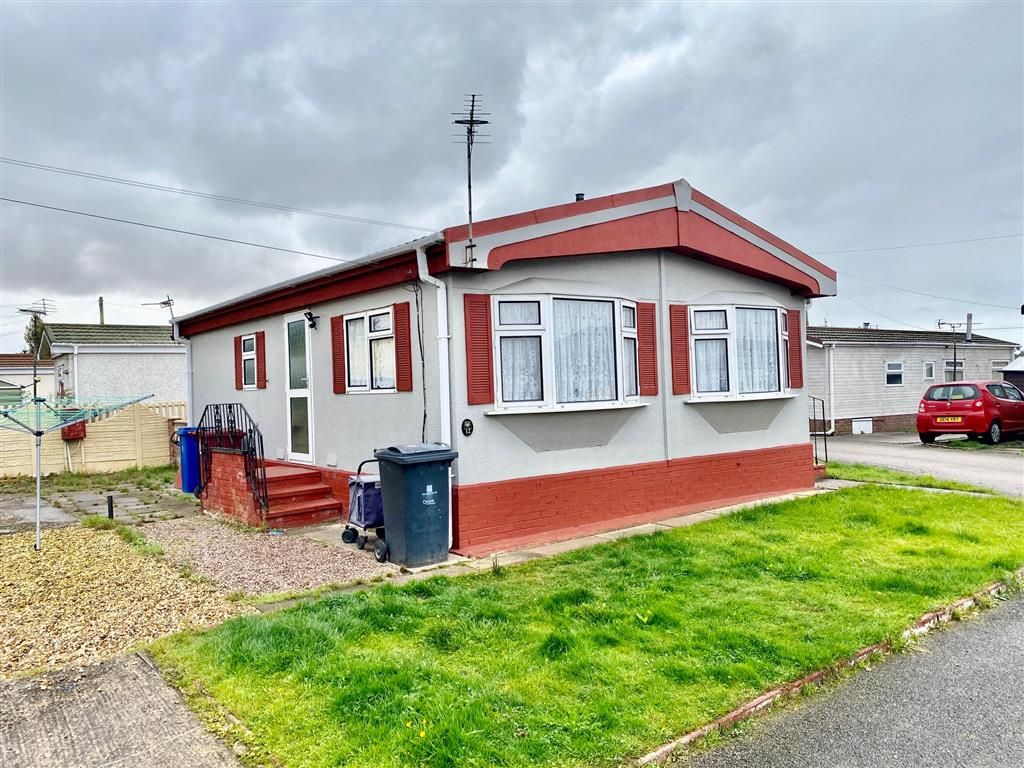 2 bed mobile/park home for sale in Halewood Caravan Park, Lower Road