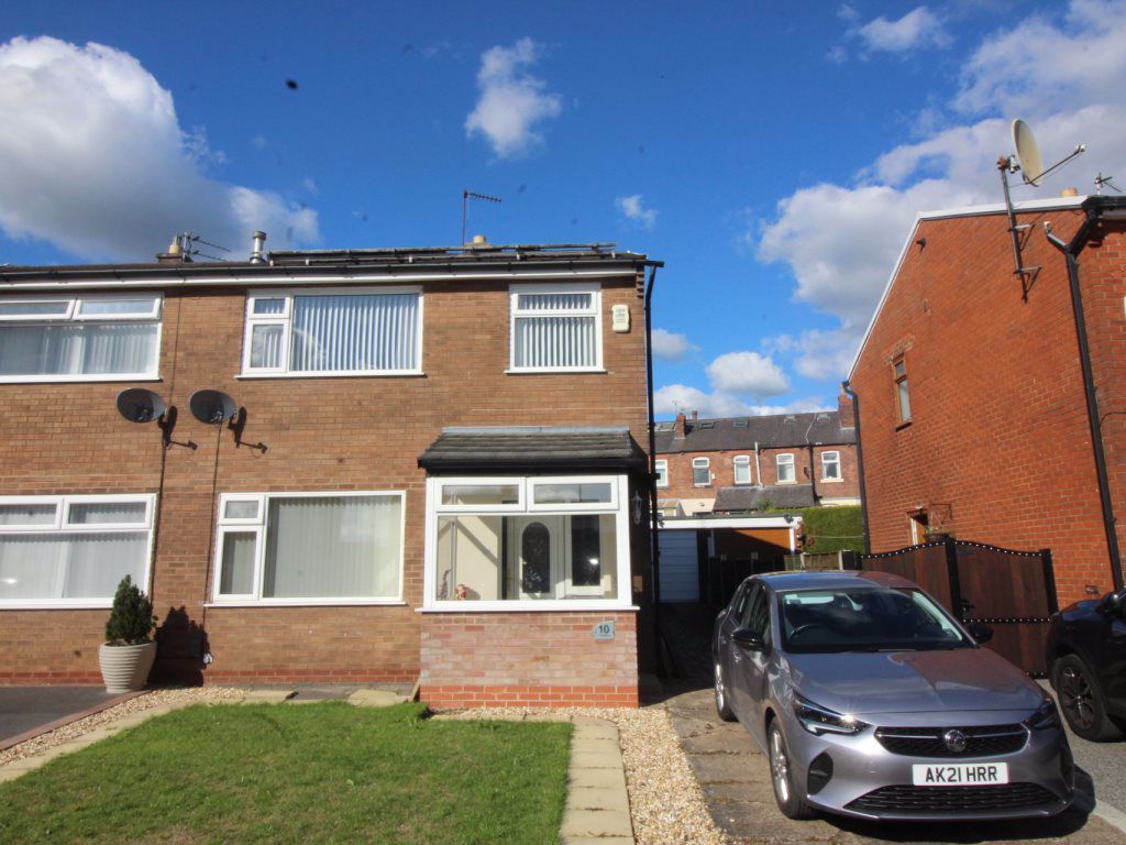 3 bed semidetached house to rent in Woodview, Shevington, Wigan WN6