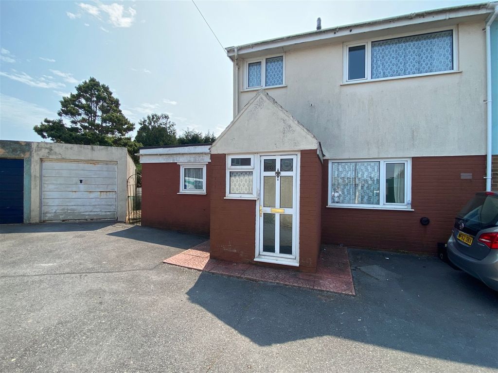 4 bed end terrace house for sale in Kingsway Court, Paignton TQ4 Zoopla
