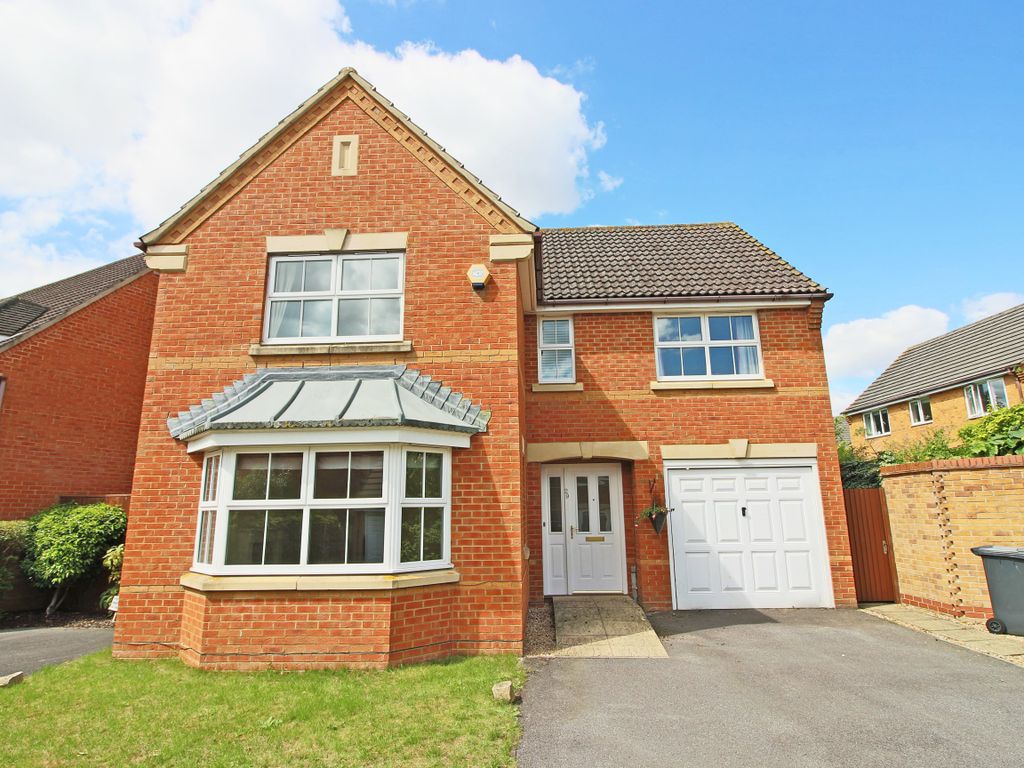 4 bed detached house to rent in St Birstan Gardens, Andover, Hampshire