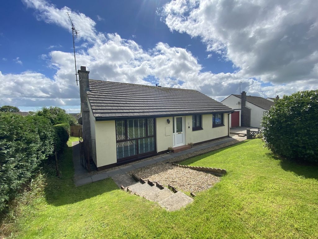 3 bed bungalow for sale in Mayfield Acres, Kilgetty, Pembrokeshire SA68