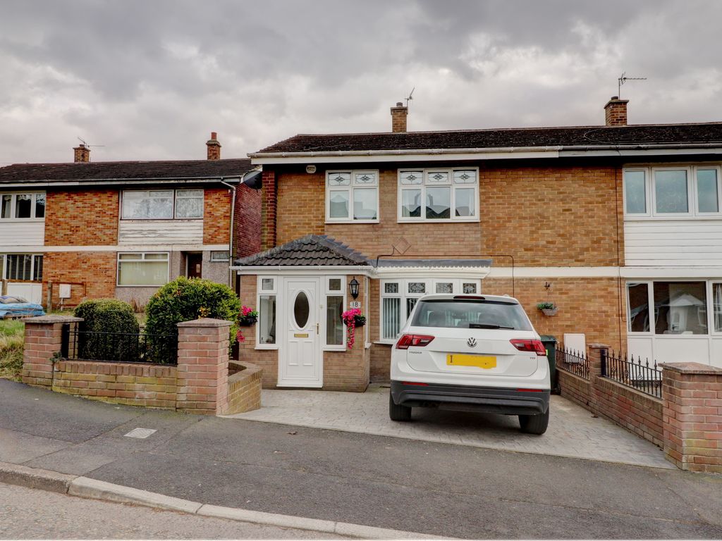 3 bed semidetached house for sale in Kinross Close, Birtley, Chester