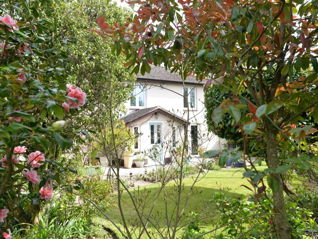 4 bed detached house for sale in Bashley Cross Road, New Milton, Hampshire BH25, £699,950 Zoopla