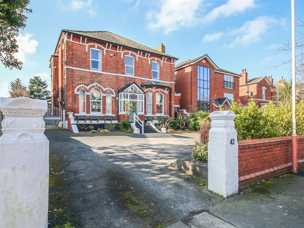 6 bed detached house for sale in Alexandra Road, Southport PR9, £550,000 Zoopla