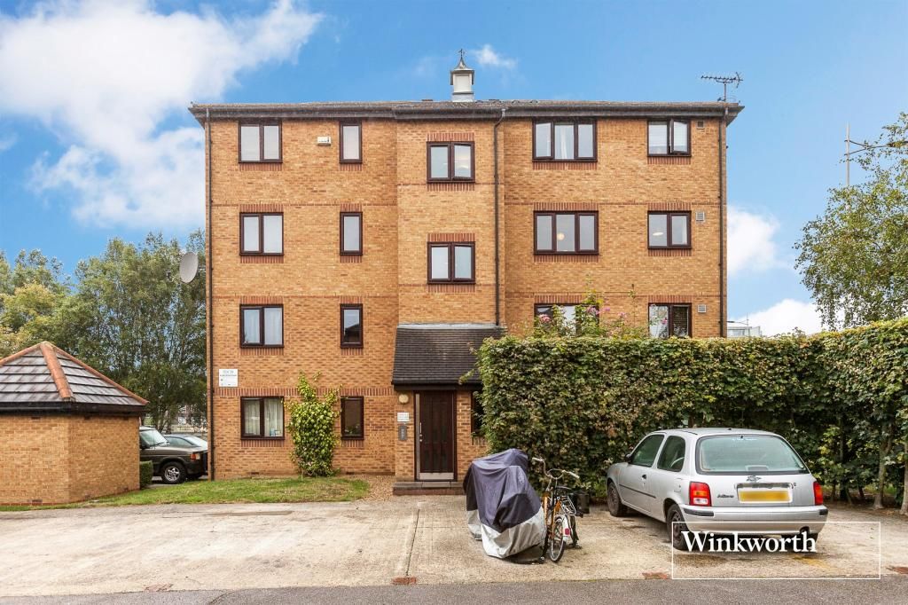 Studio for sale in Thistle Court, Tottenham Hale, London N17 Zoopla