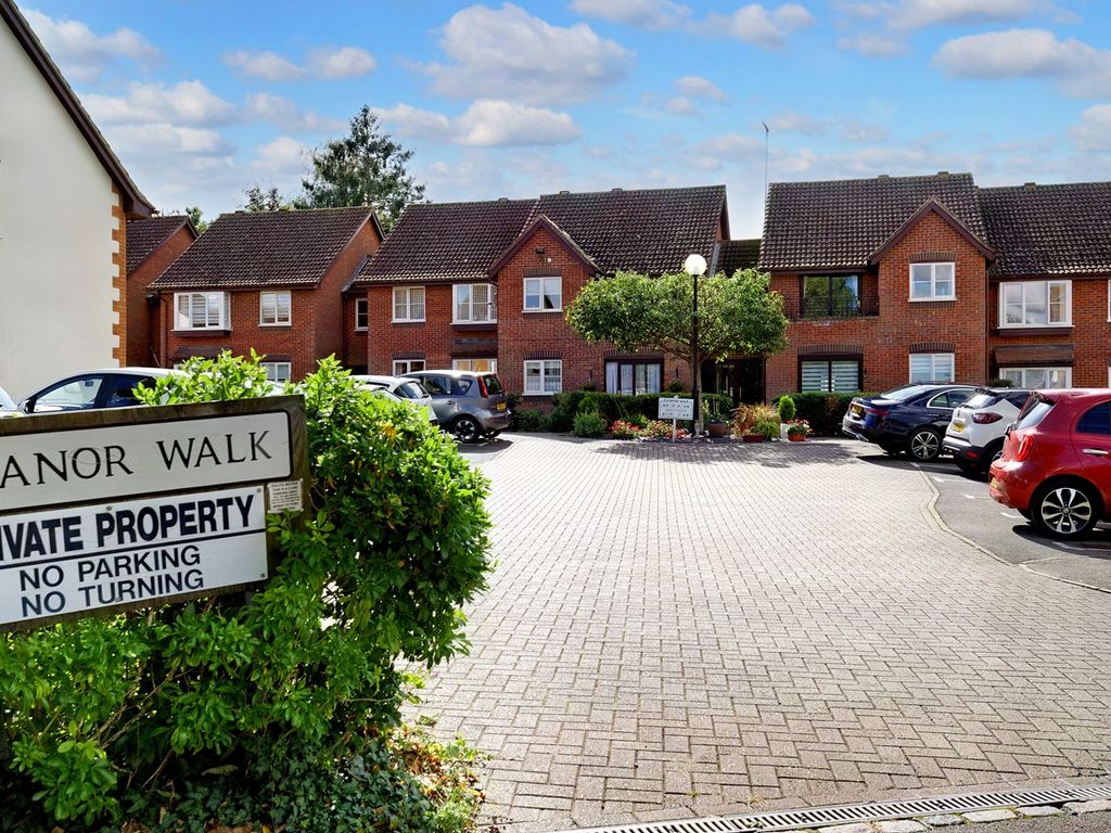 2 bed property for sale in Eleanor Walk, Woburn, Milton Keynes MK17, £