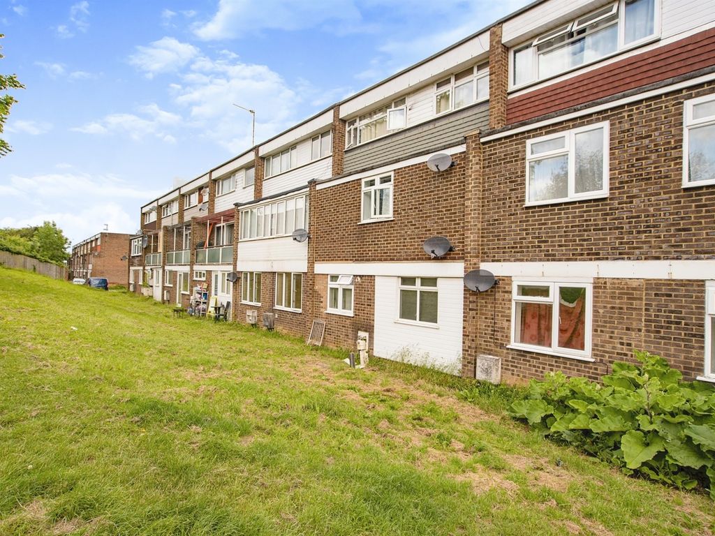 Wharfedale, Hemel Hempstead HP2  