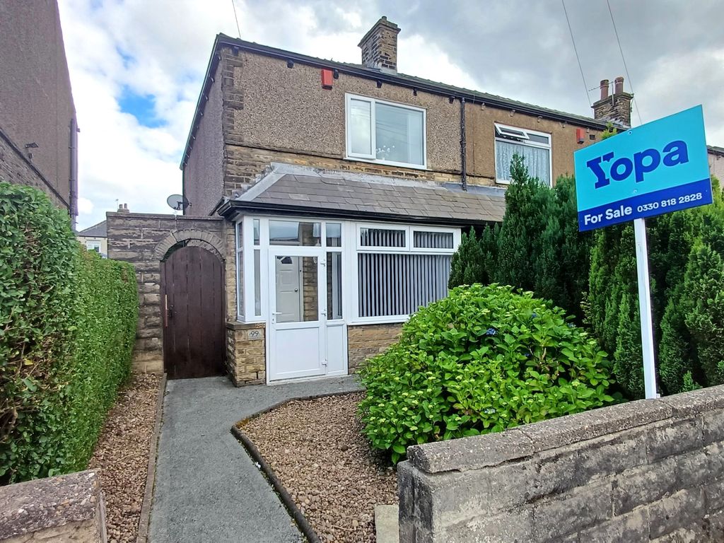 2 bed semidetached house for sale in Highgate Road, Queensbury