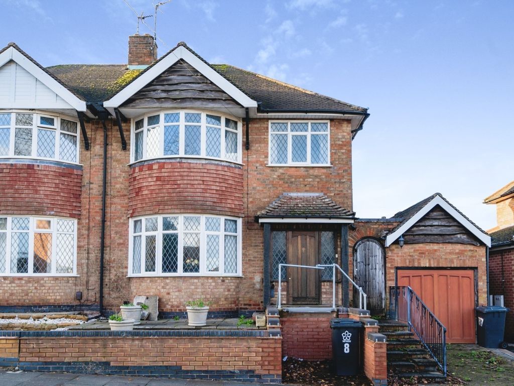 Lodge Farm Road, Leicester LE5  