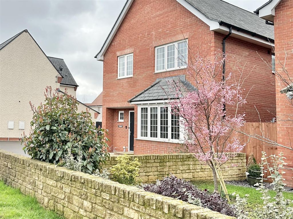 4 bed property for sale in Upper New Road, Cheddar BS27 Zoopla