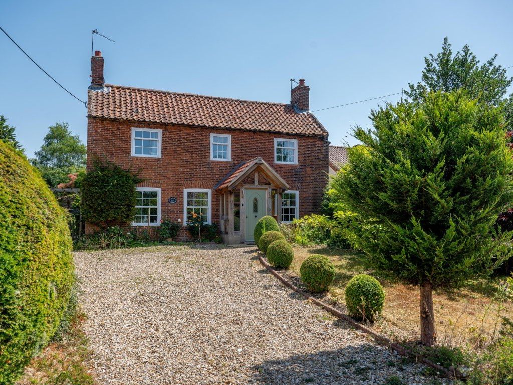 4 bed cottage for sale in London Street, Whissonsett, Dereham NR20 Zoopla
