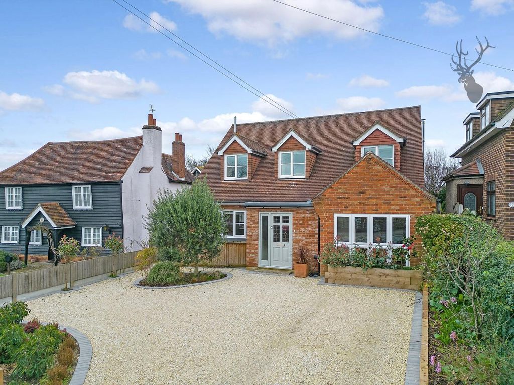 5 bed detached house for sale in North Road, HaveringAtteBower