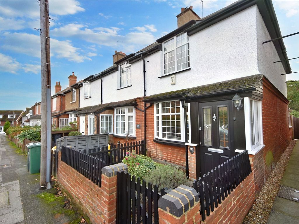 2 bed end terrace house to rent in Sandlands Road, Walton On The Hill