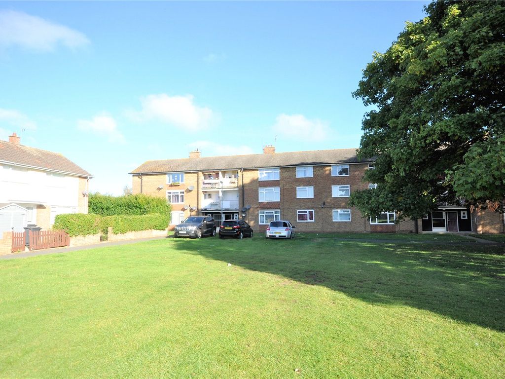 2 bed flat for sale in Whitbourne Avenue, Swindon, Wiltshire SN3 Zoopla