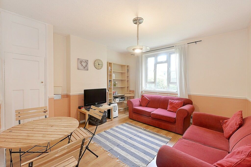 3 bed flat to rent in Fulham Palace Road, Fulham SW6 Zoopla