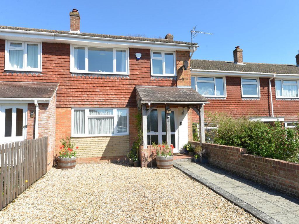 3 bed terraced house for sale in Highfield Gardens, Sway, Lymington