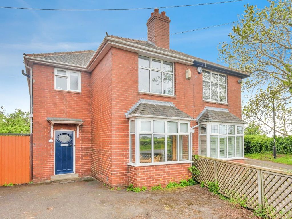 3 bed semidetached house for sale in Wetherby Road, York YO26, £
