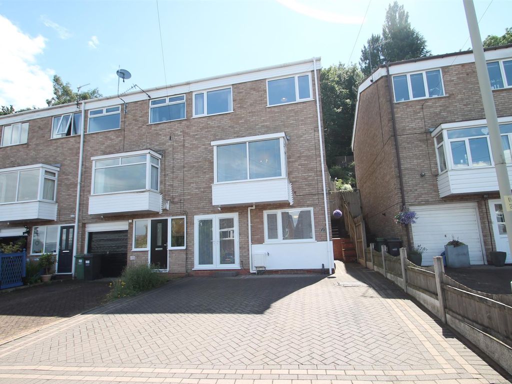 4 bed town house for sale in Whitestone Road, Halesowen B63 Zoopla