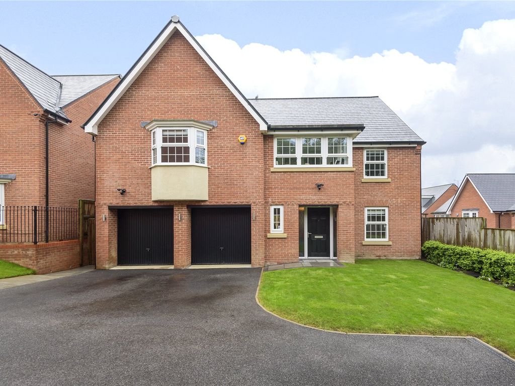 6 bed detached house for sale in Seton Close, Adel, Leeds, West