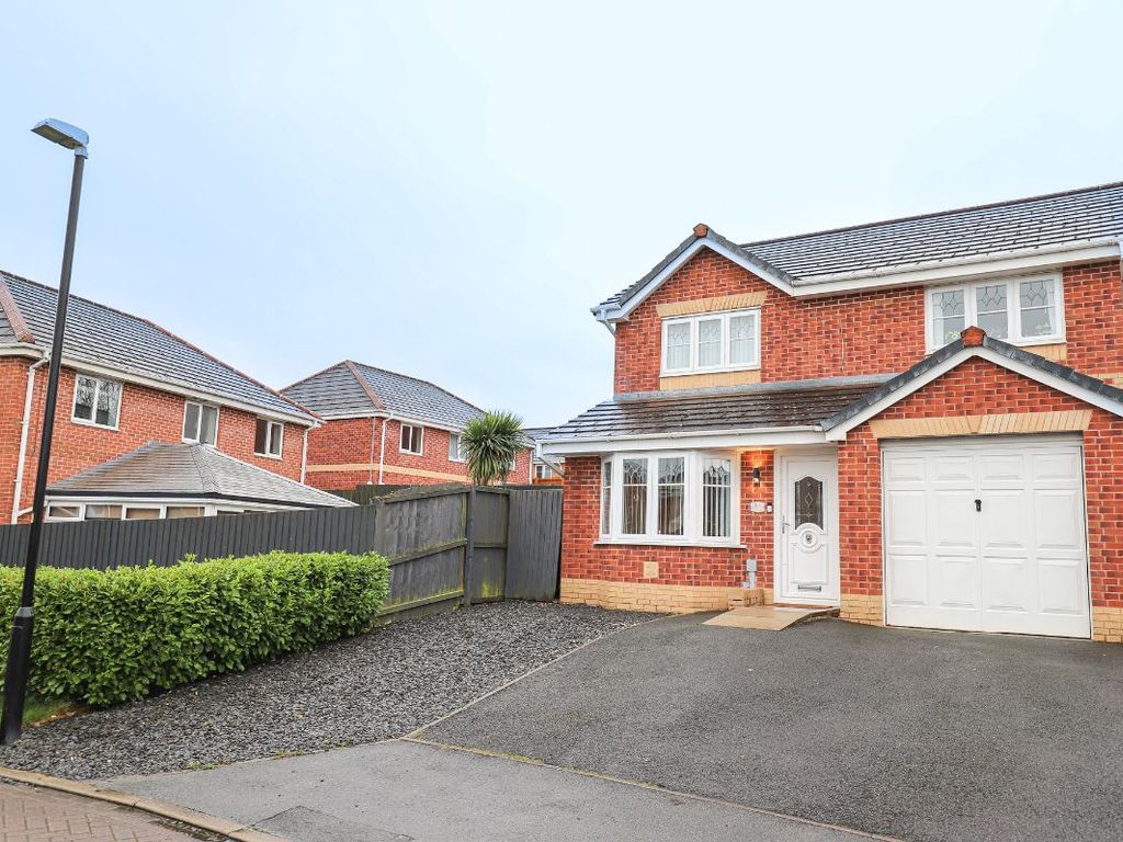 3 bed detached house for sale in Robin Crescent, Heysham, Morecambe LA3, £289,950 Zoopla
