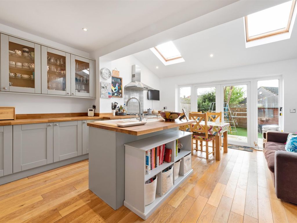 3 bed end terrace house for sale in Mostyn Road, London SW19 Zoopla