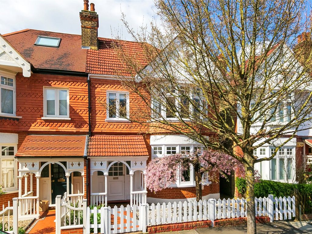 4 bed semidetached house for sale in Burlington Avenue, Kew, Richmond