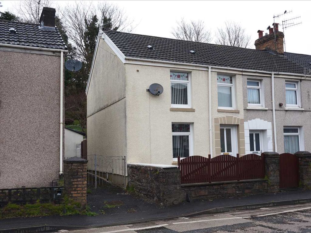 3 bed semidetached house for sale in Panteg, Felinfoel, Llanelli SA15