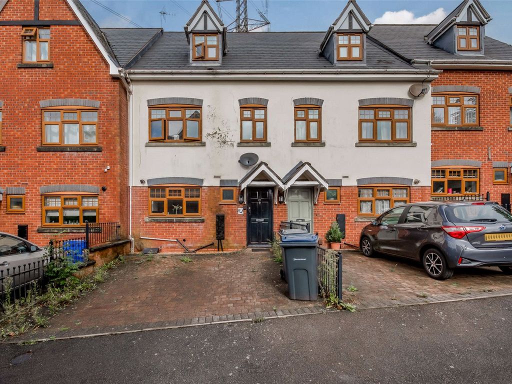 4 bed terraced house for sale in Village Mews, Quinton, Birmingham