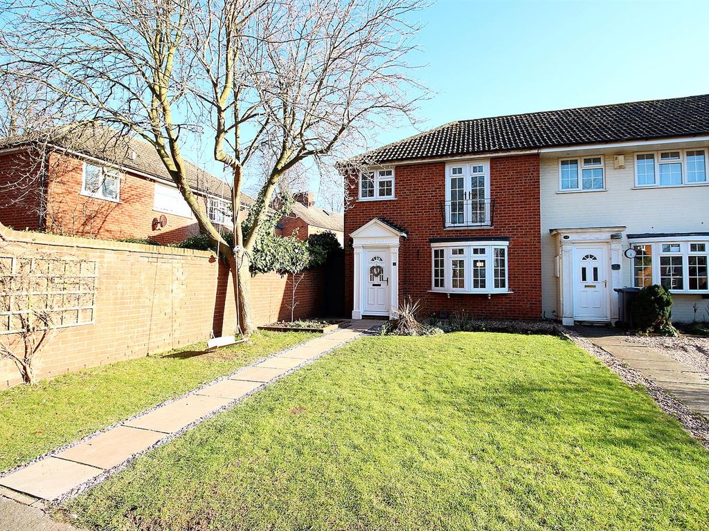 3 bed town house for sale in Lime Close, Syston, Leicester LE7 Zoopla