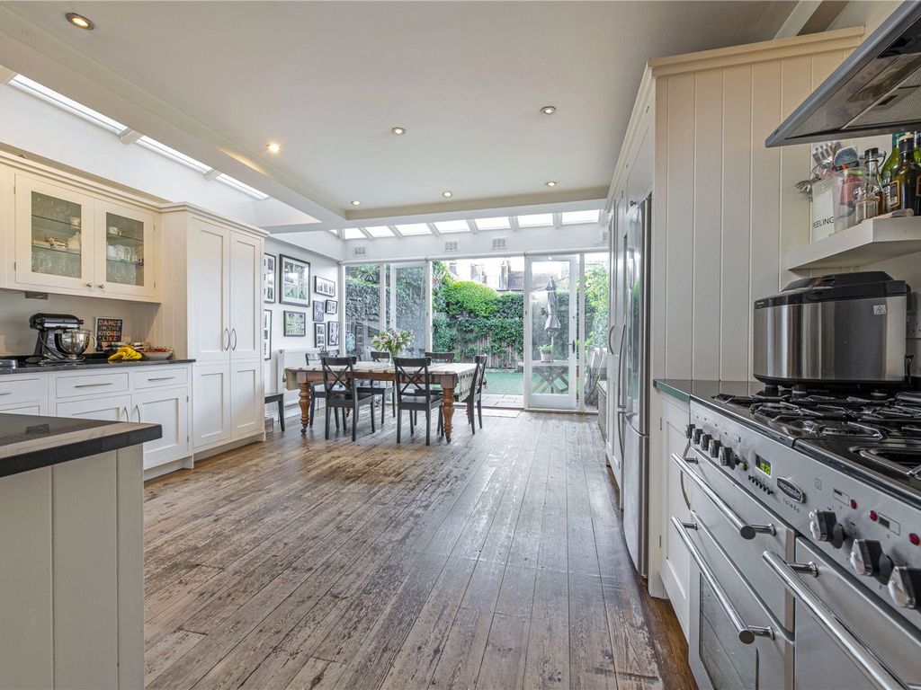 5 bed terraced house for sale in Altenburg Gardens, London SW11 Zoopla