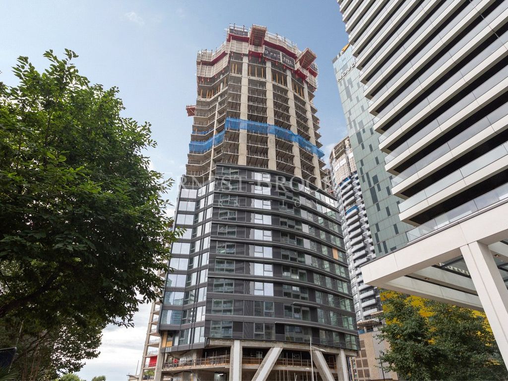 Aspen, Marsh Wall E14  