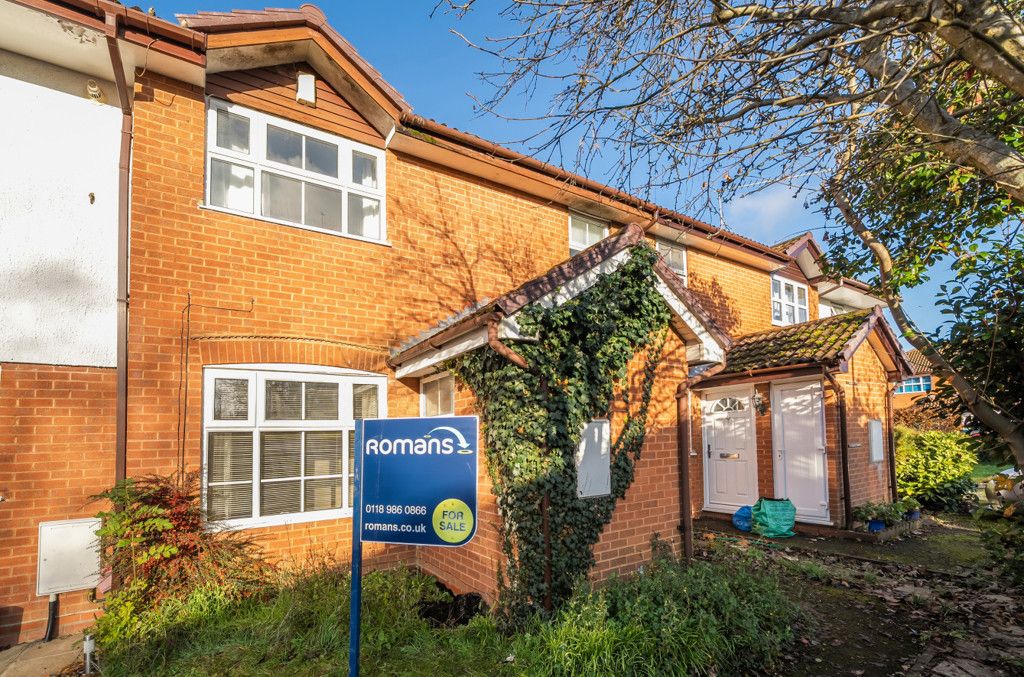 1 bed terraced house for sale in Gregory Close, Lower Earley, Reading