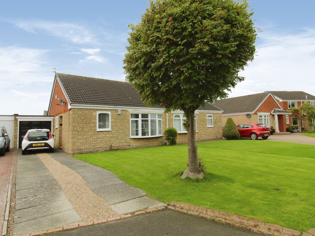 2 bed semidetached bungalow for sale in Cormorant Close, Ashington