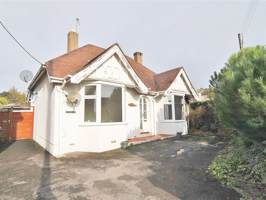 2 bed bungalow to rent in Farmhill Lane, Stroud, Gloucestershire GL5