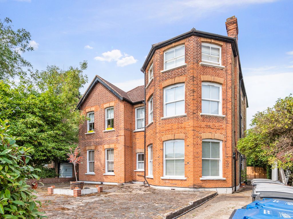 Studio to rent in Avenue South, Surbiton KT5 Zoopla