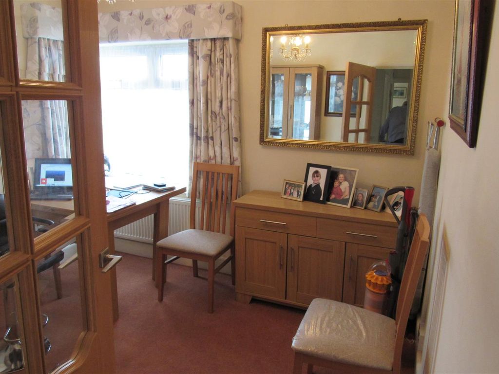 2 bed semidetached bungalow for sale in Clifftown Gardens, Herne Bay CT6, £325,000 Zoopla