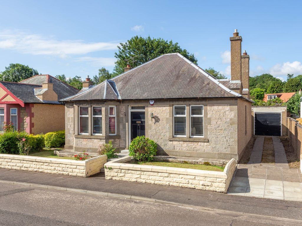 3 bed detached bungalow for sale in 17 Newhailes Crescent, Musselburgh EH21 Zoopla