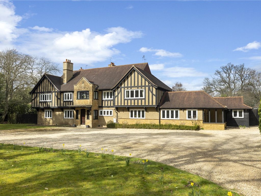 7 bed detached house for sale in Grenville Road, Shackleford, Godalming